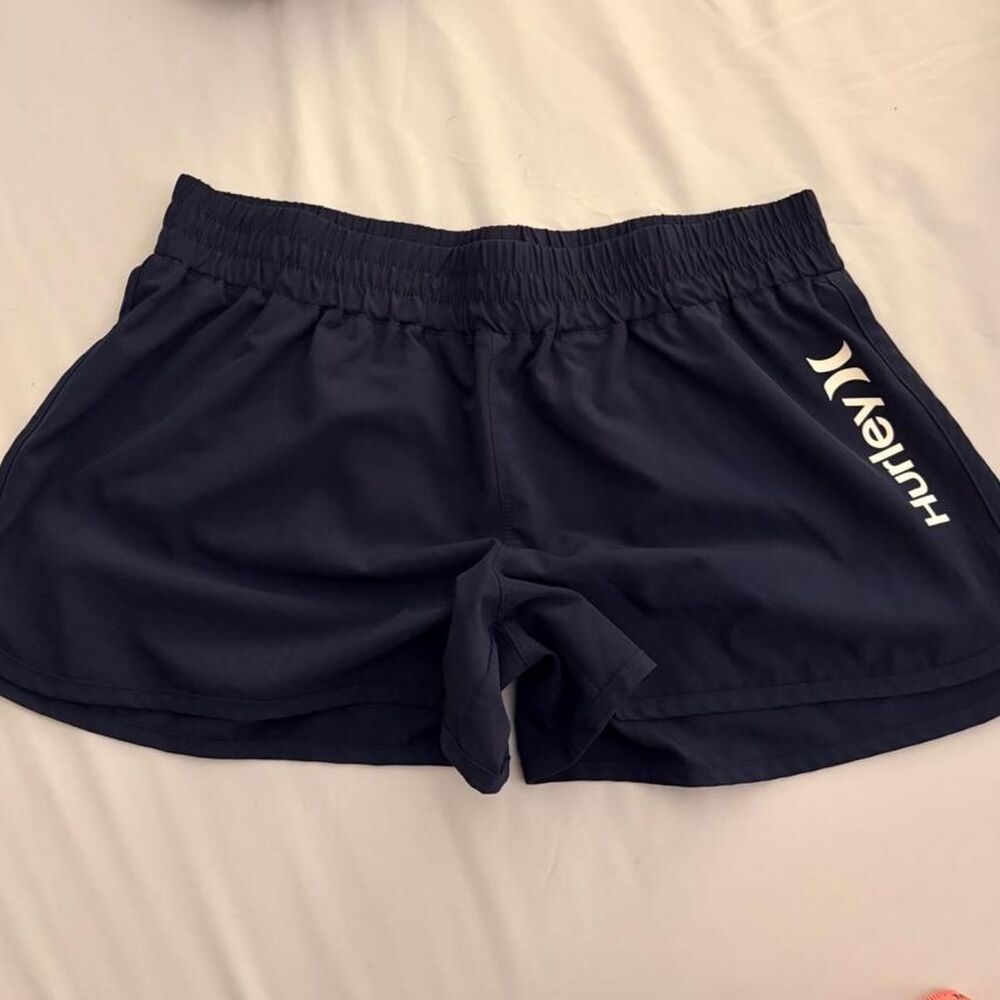 Hurley Women's Navy and Blue Shorts